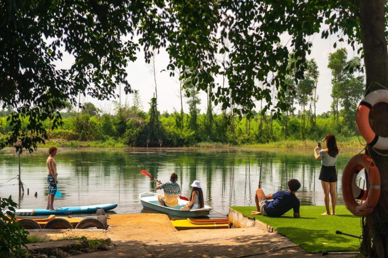 Chi-Bu Riverside Nhon Trach Bagian luar foto