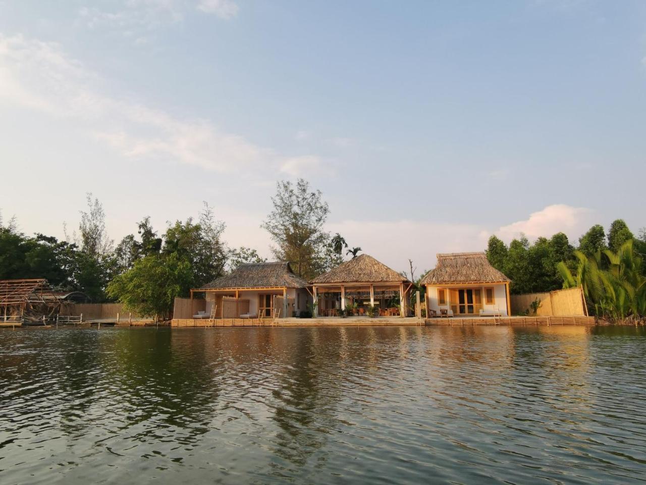 Chi-Bu Riverside Nhon Trach Bagian luar foto