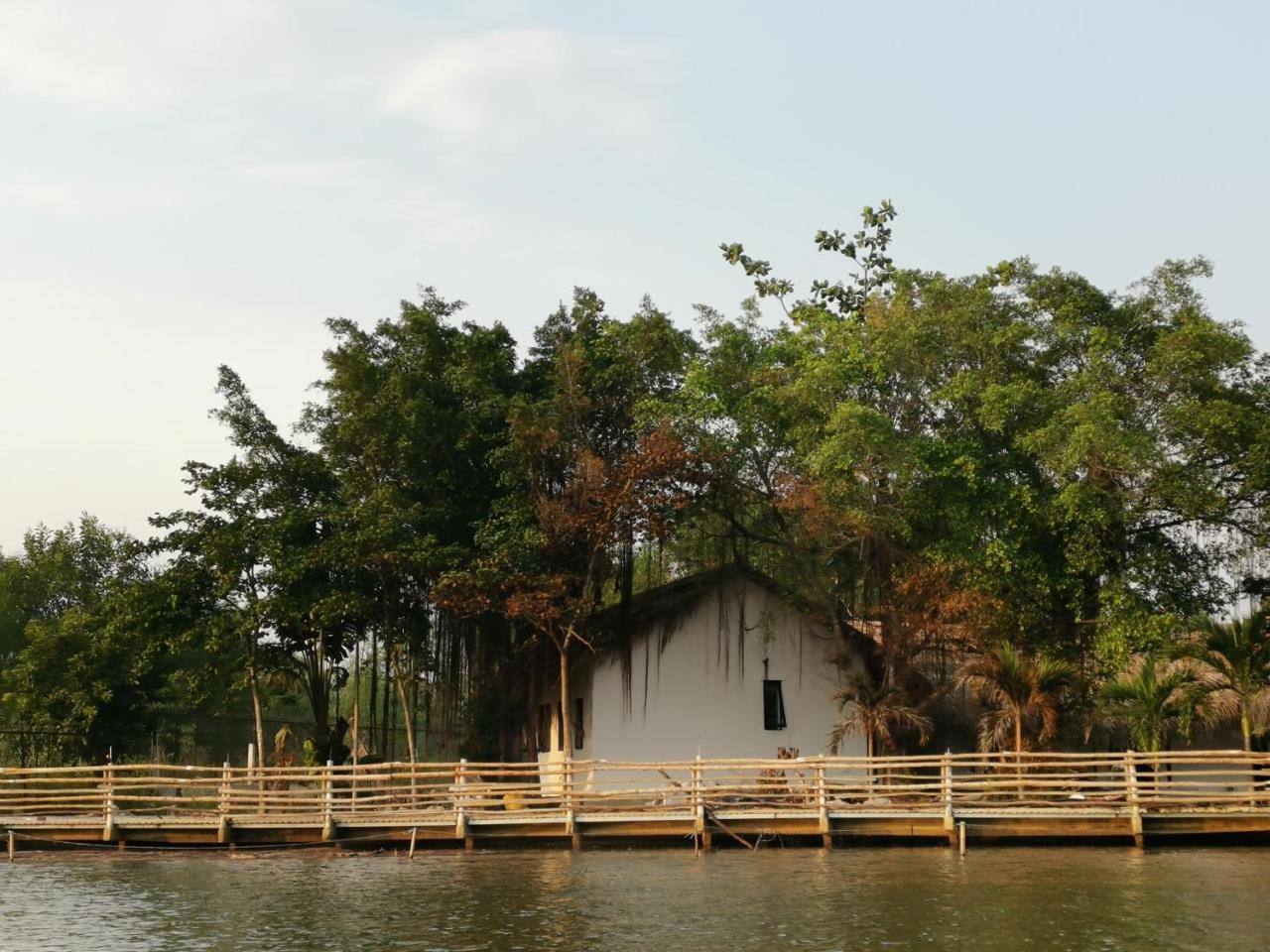 Chi-Bu Riverside Nhon Trach Bagian luar foto